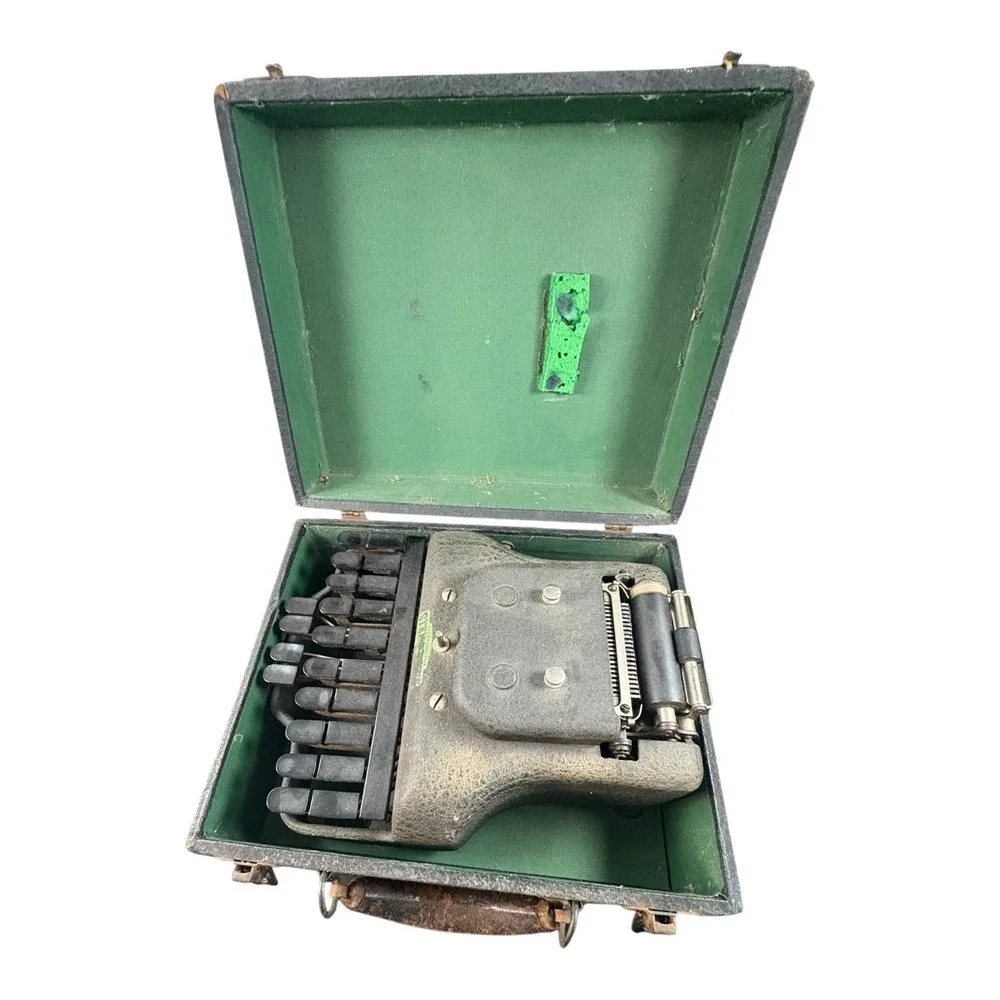 Vintage LaSalle Stenotype Master Model 4 Stenograph with Original‎ Case